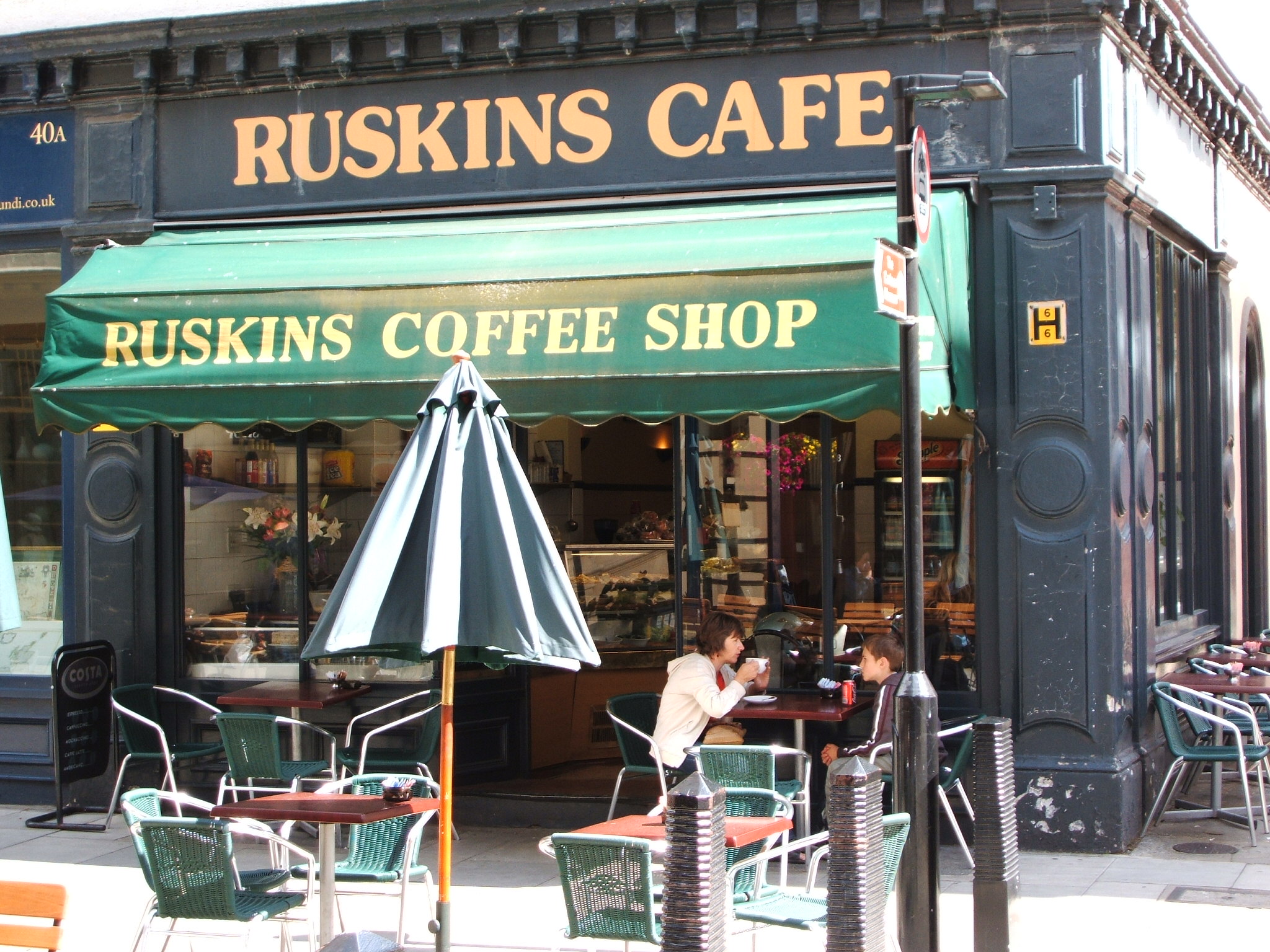 Ruskins Cafe London