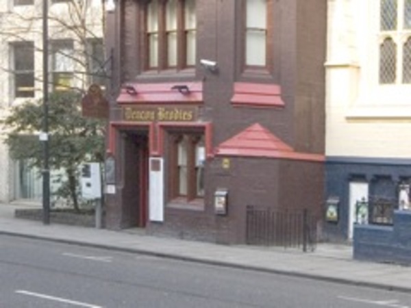 Deacon Brodies Dundee Pubs in Dundee